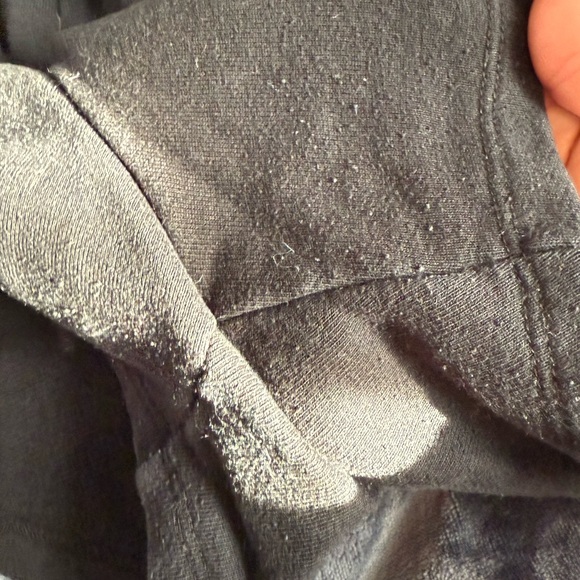 Alo Yoga Women's Black Shorts Low Key Sweat Short
Color: Black medium - Picture 3 of 5